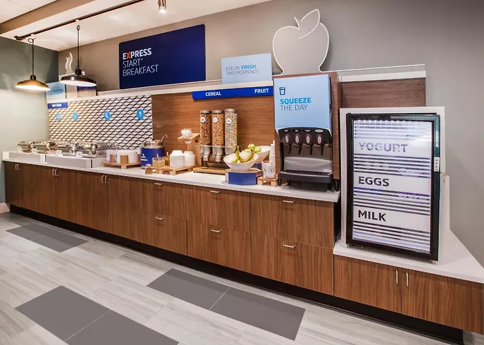 Holiday Inn Express & Suites Nampa - Idaho Center By Ihg